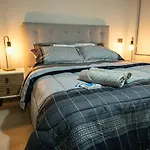 Nuevo 1Br,Aire Ac,Wifi,Piscina,Metro Santa Lucia