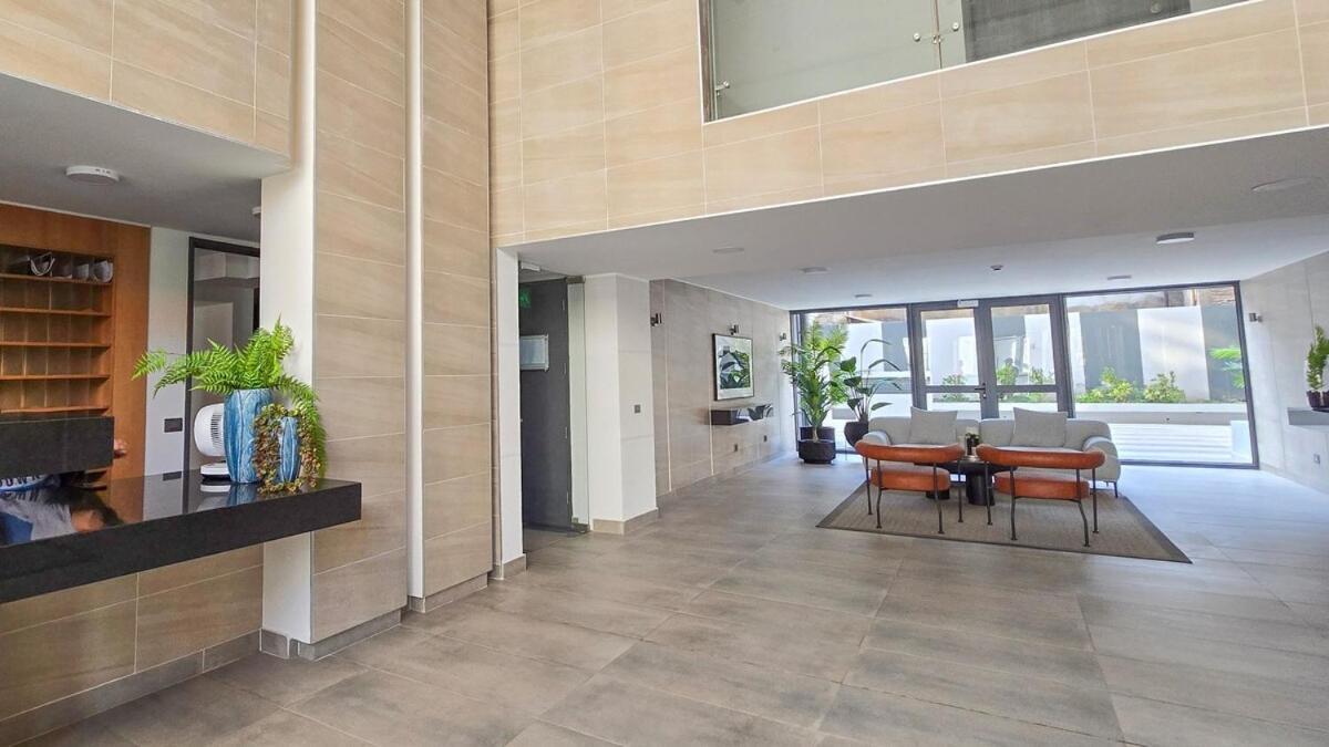 Nuevo 1br,aire Ac,wifi,piscina,metro Santa Lucia * Santiago