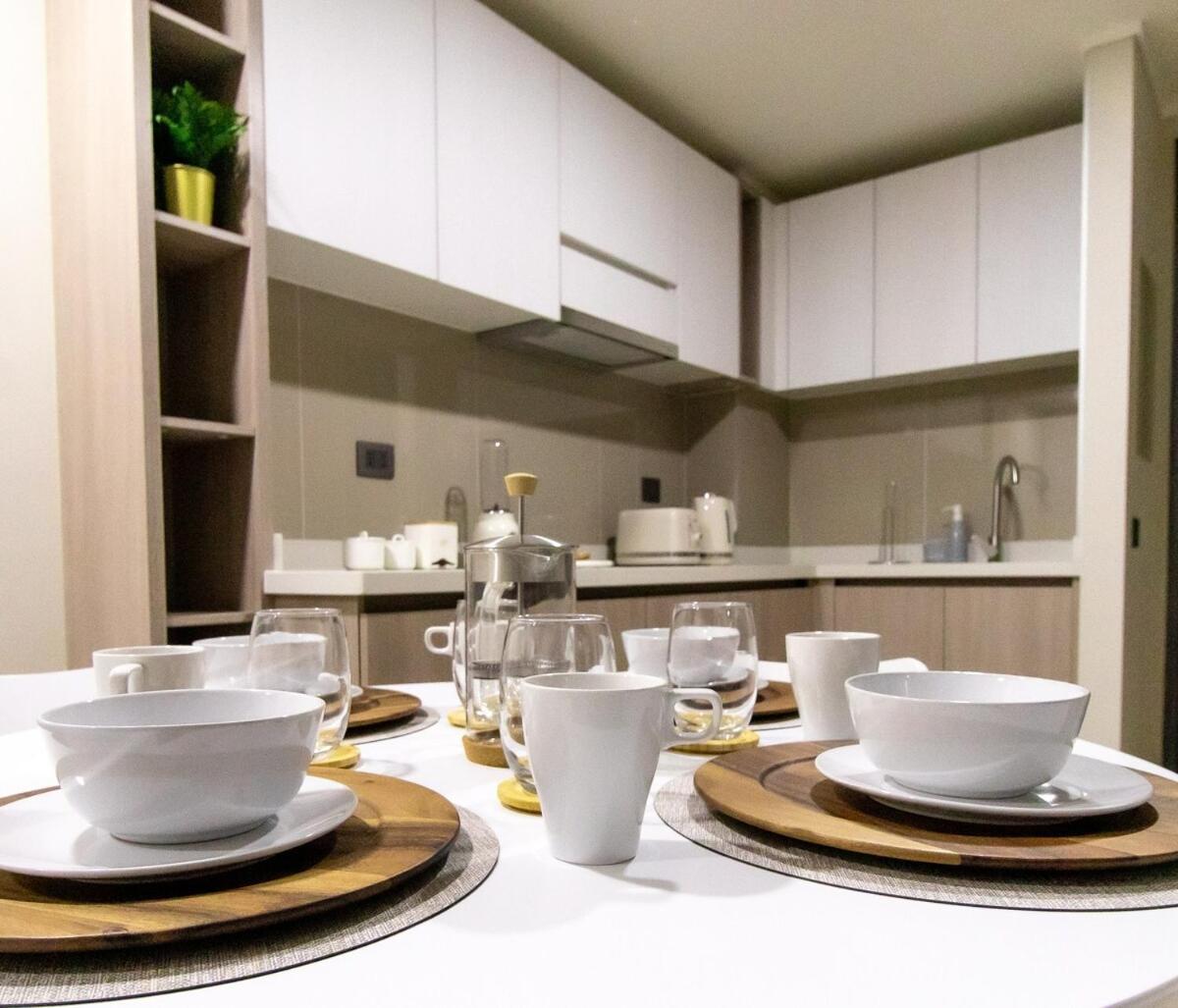 Nuevo 1br,aire Ac,wifi,piscina,metro Santa Lucia *
