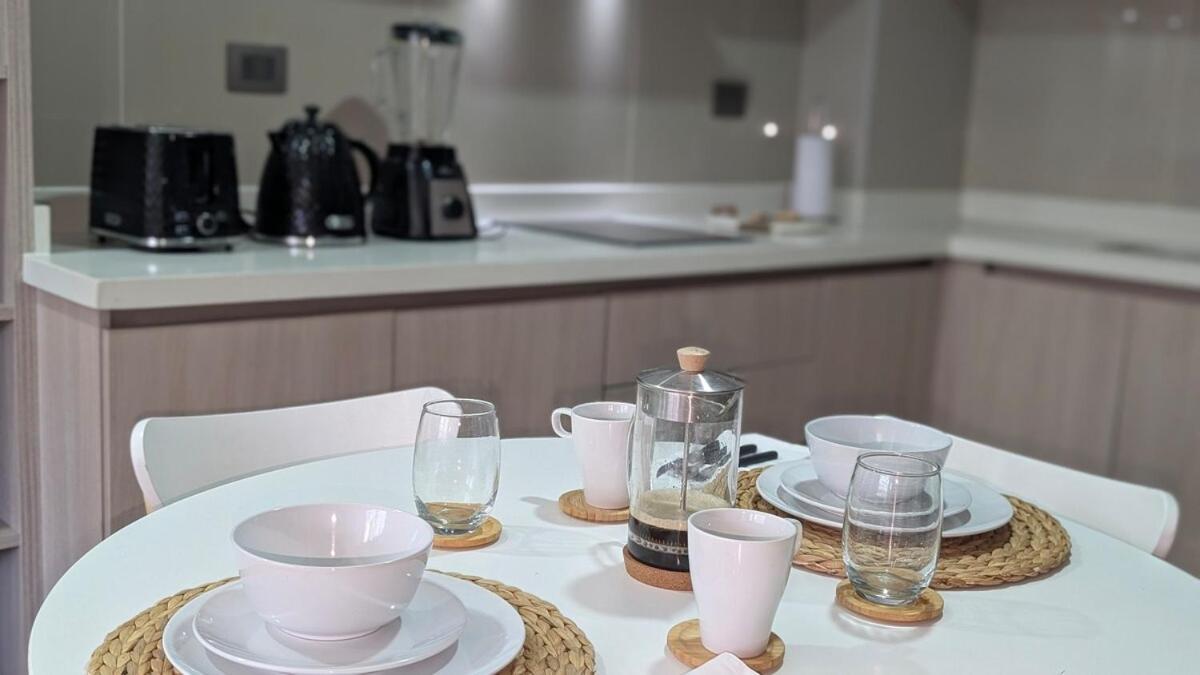 Apartamento Nuevo 1br,aire Ac,wifi,piscina,metro Santa Lucia